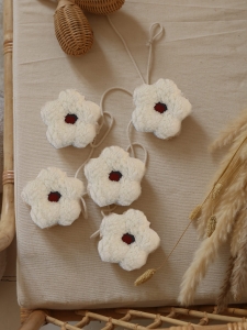 Girlanda Daisy Ecru
