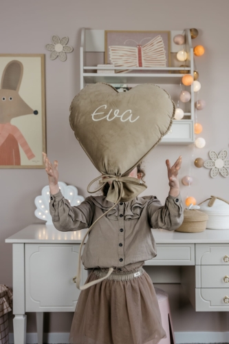 EliseRachelleFotografie-ElinaStyling-TukMakeOver-Meisjeskamer-Eva-16.jpg
